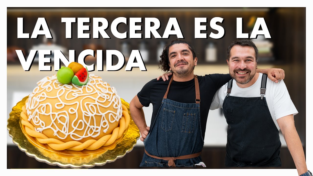 Bola de Oro (Golden Ball Cake)